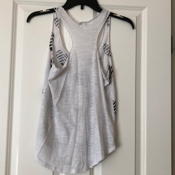 Black and White Heart Tank Top - Picture 2 of 4